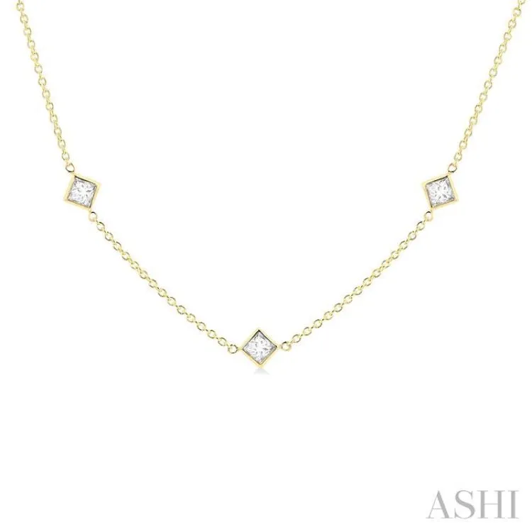 2 Ctw Princess Cut Diamond Fashion Necklace in 14K Yellow Gold