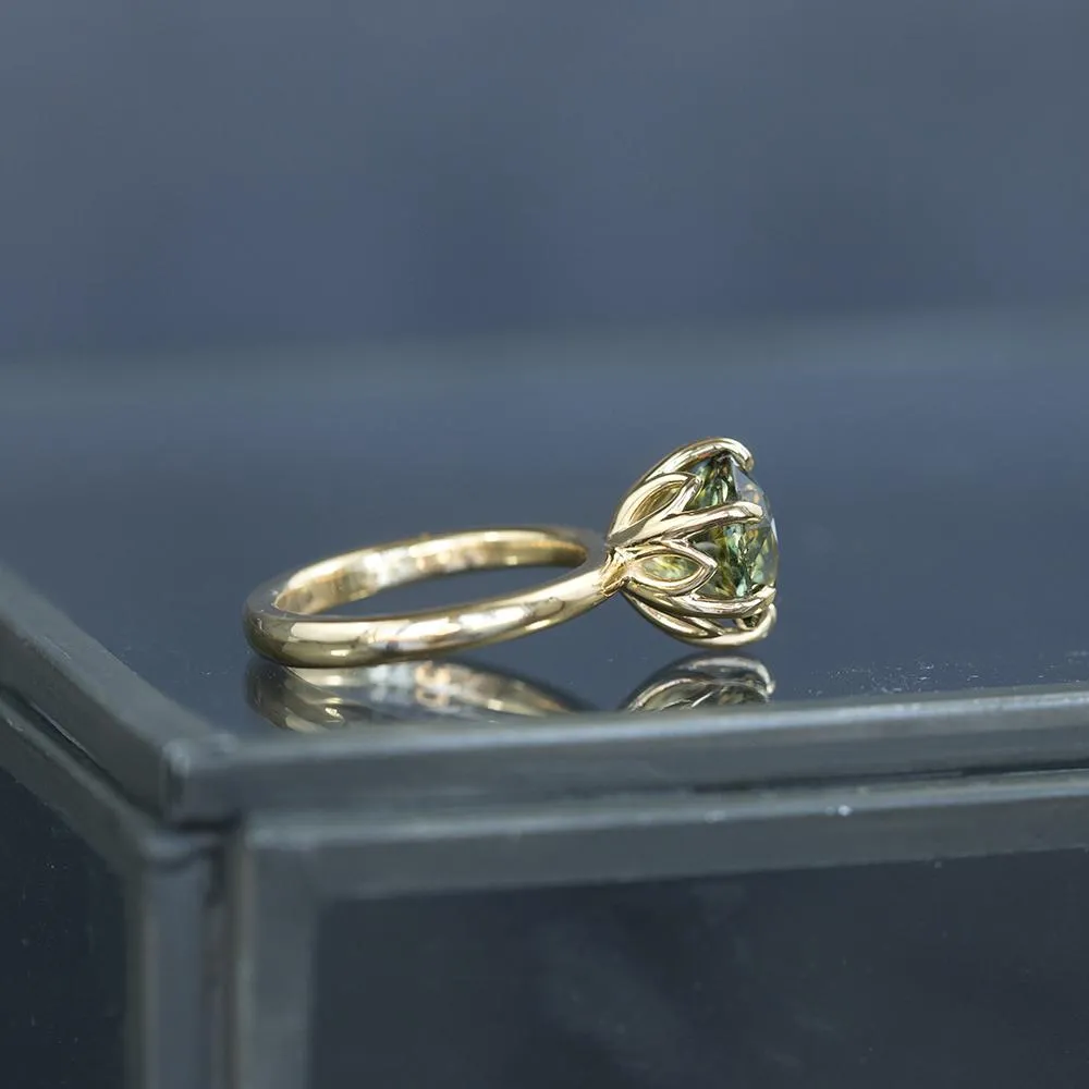 4.37ct Green Sapphire Lotus 6 Prong Solitaire in 14k Yellow Gold