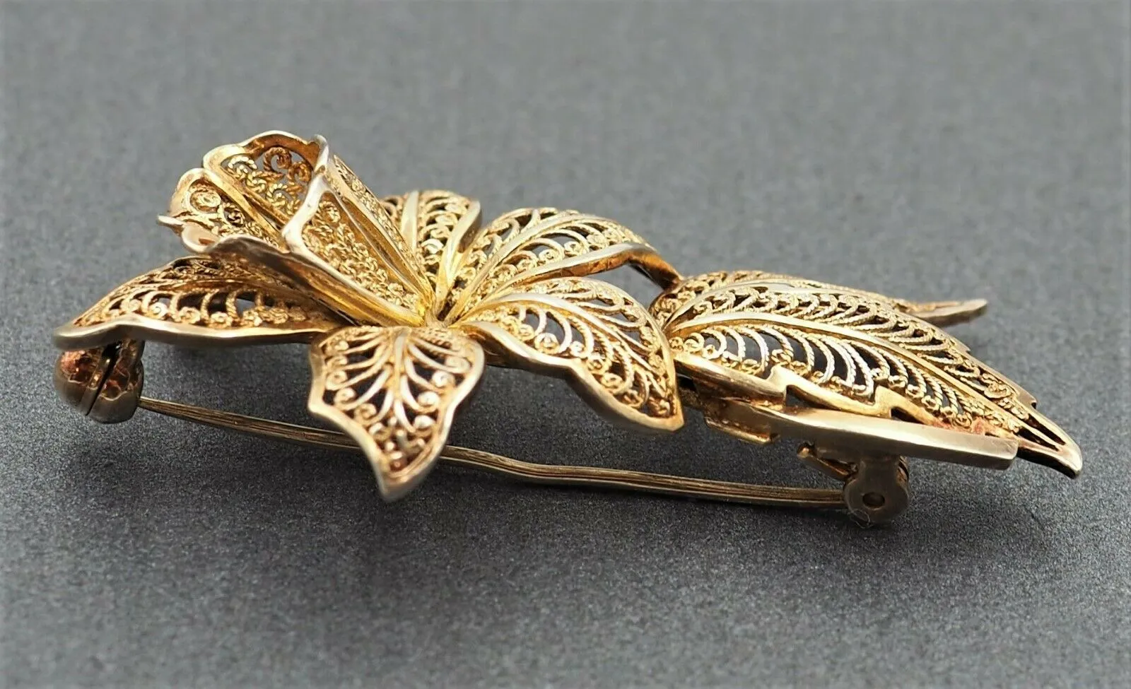 Art Nouveau Filigree Flower Brooch Sterling Silver 14ct Gold Plated Vintage