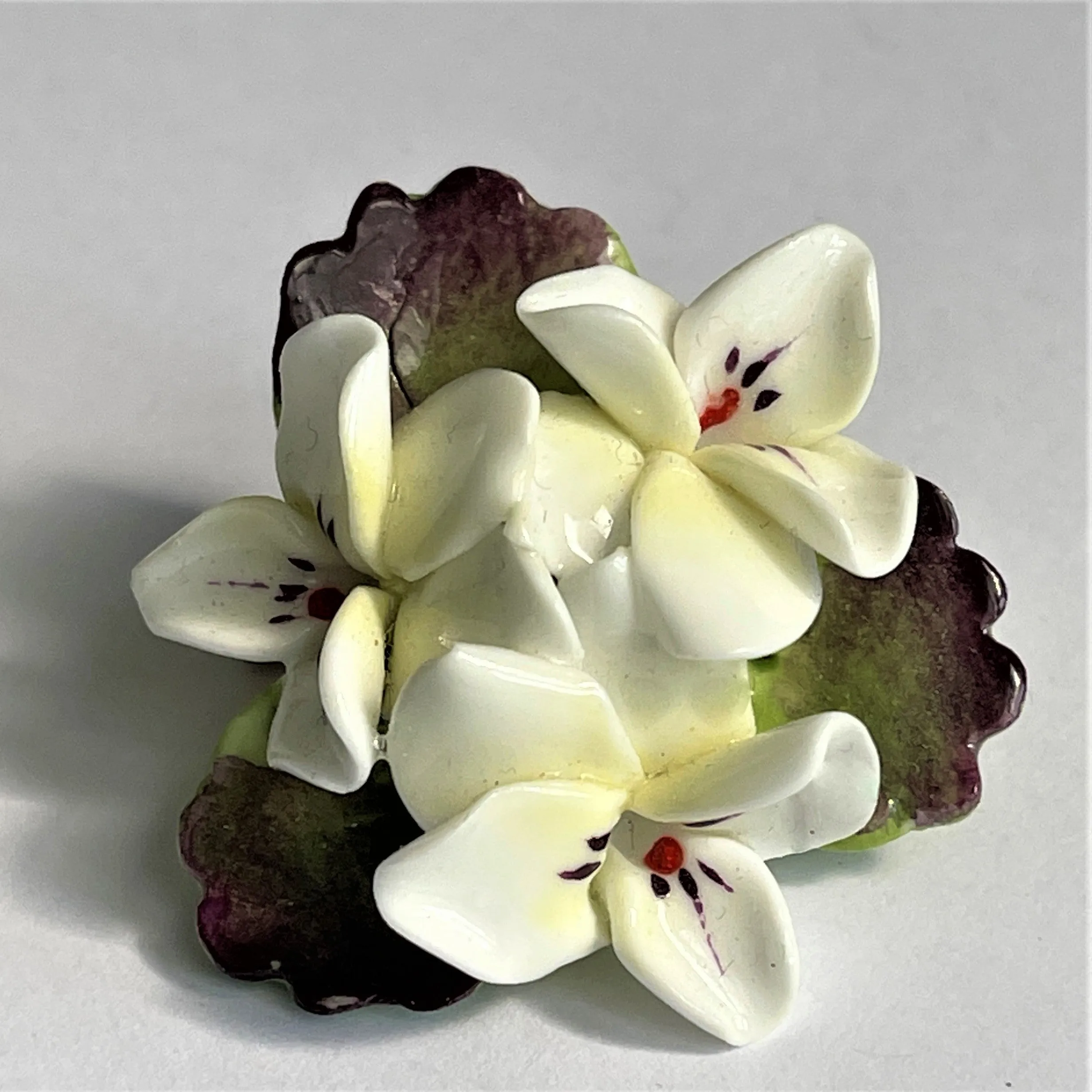 Cara China UK White Floral Brooch