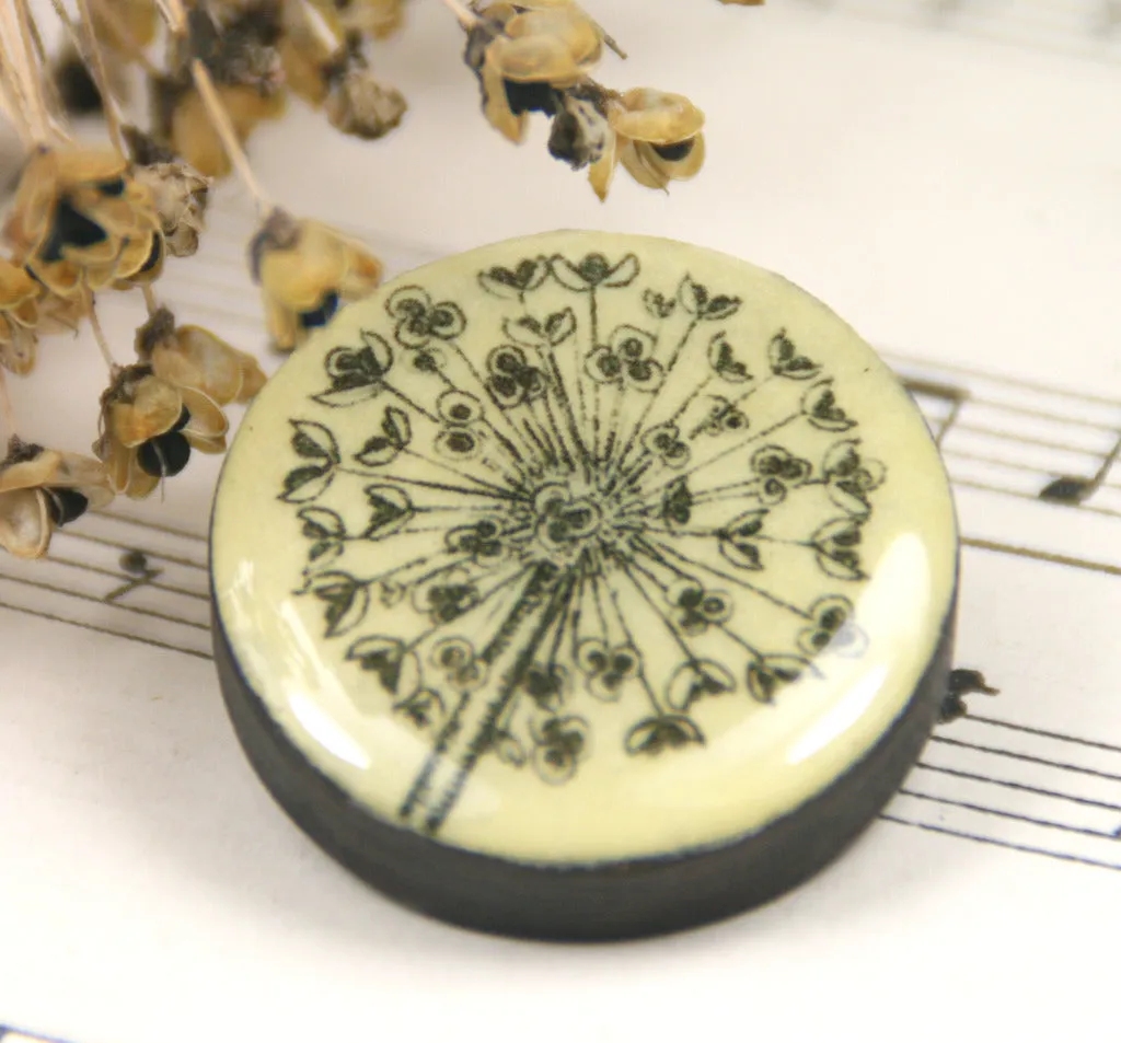 Cottage Garden Draughts Piece Brooch -  Allium