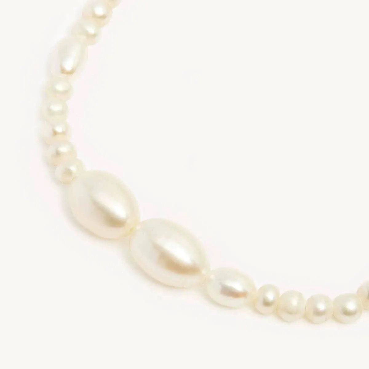 Lunar Light Pearl Bracelet