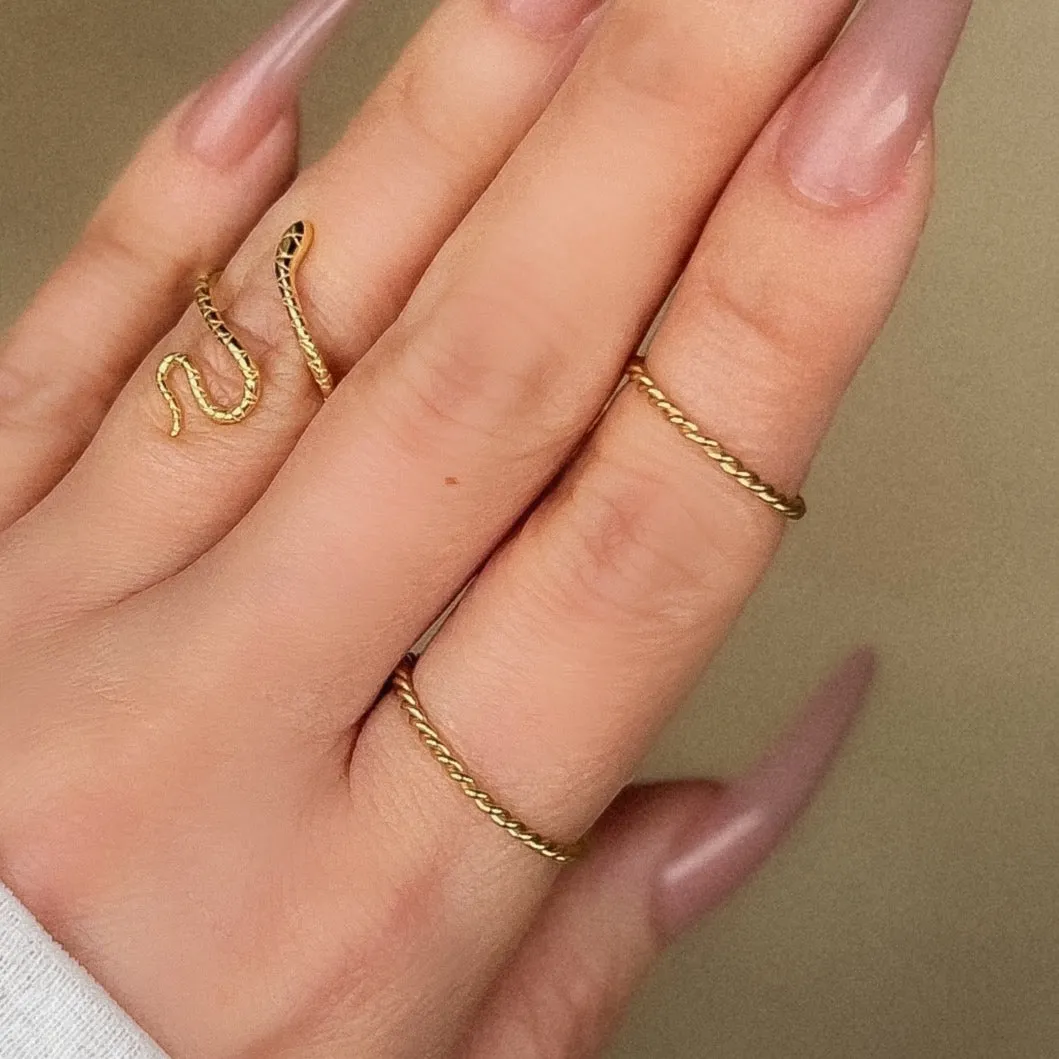 Tessa Twisted Chain Ring