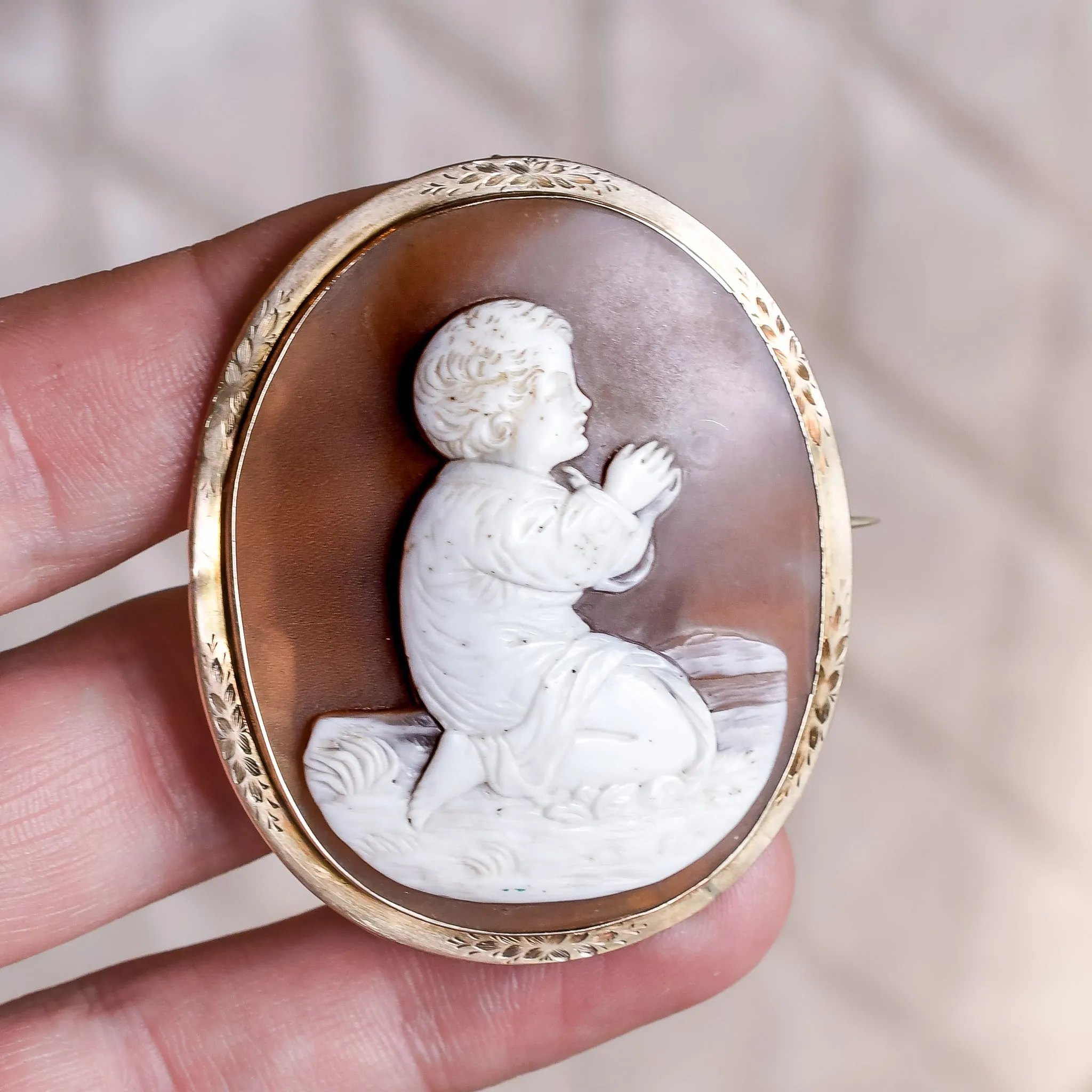 Victorian "Samuel at Prayer" Shell Cameo Brooch